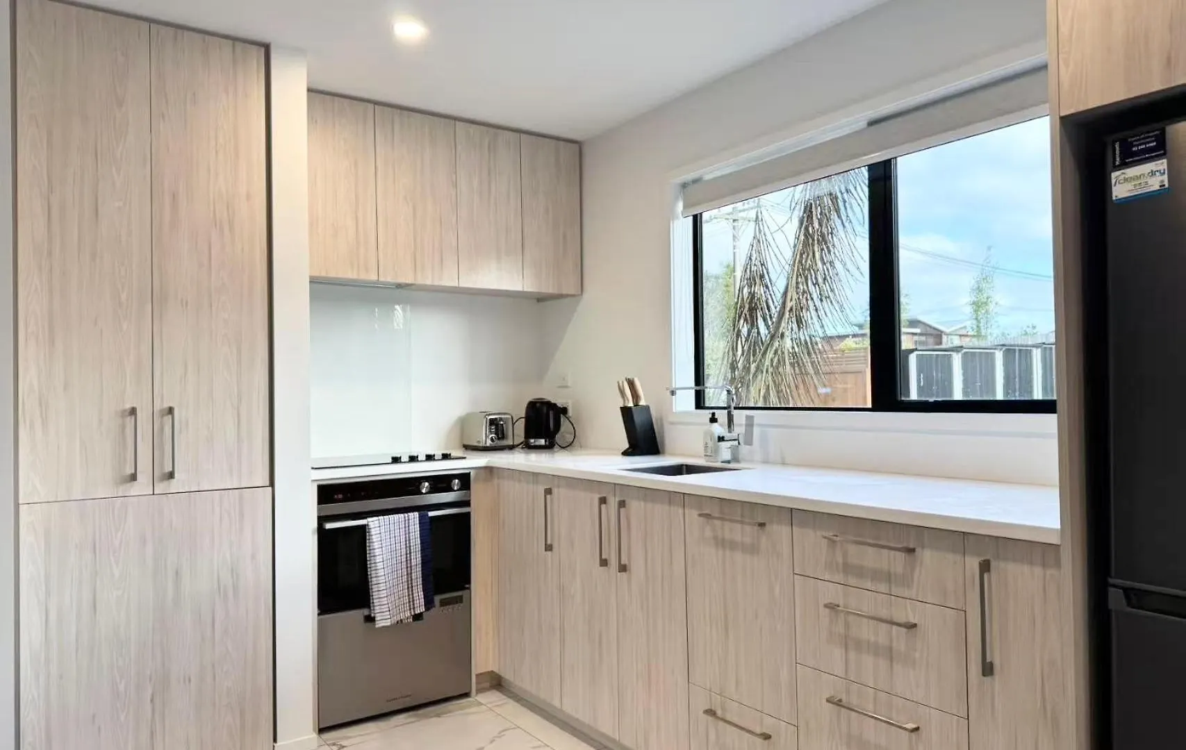 Апартаменты 2 Bedroom Townhouse In Merivale With Free Carpark Крайстчёрч Новая Зеландия